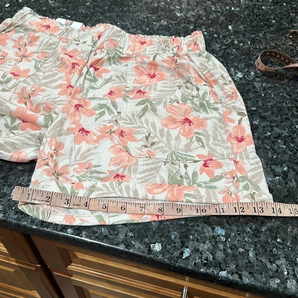 Briggs New York Pink and White Bermudas Relaxed Fit